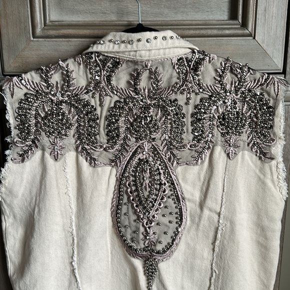 POL BEDAZZLED DENIM VEST - Picture 6 of 6